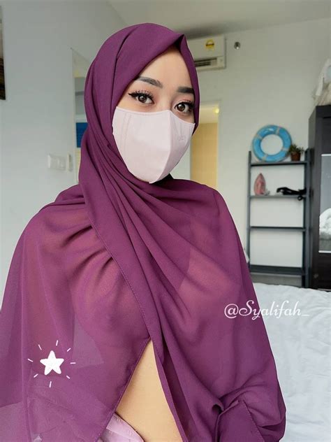 Hijab Bugil